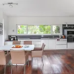 Penthouse Poertschach Apartmán *