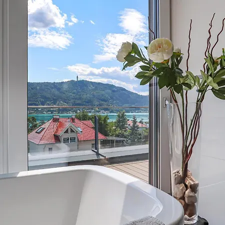 Penthouse Poertschach 公寓